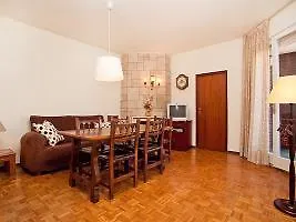 Apartment Eixample Dret: Diagonal - Arago * Barcelona
